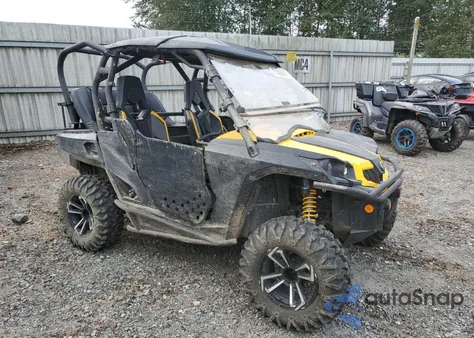 2011 Can Am Commander 1000X z USA, uszkodzony, nr VIN 3JBKXLP1XBJ001049